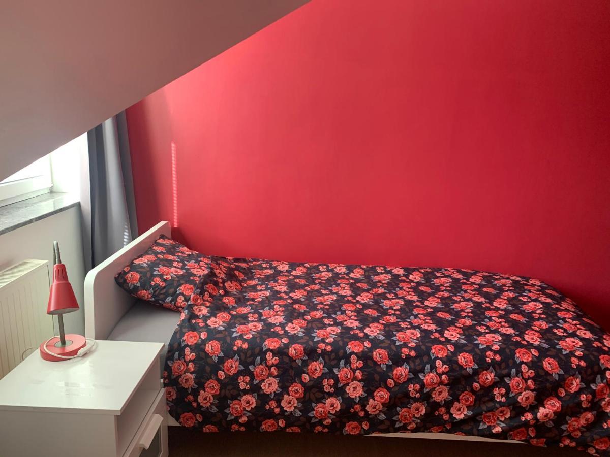 B&B Groot-Bijgaarden Center 딜비크 외부 사진